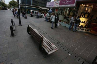 Denuncian una brutal agresi�n en pleno centro de La Plata