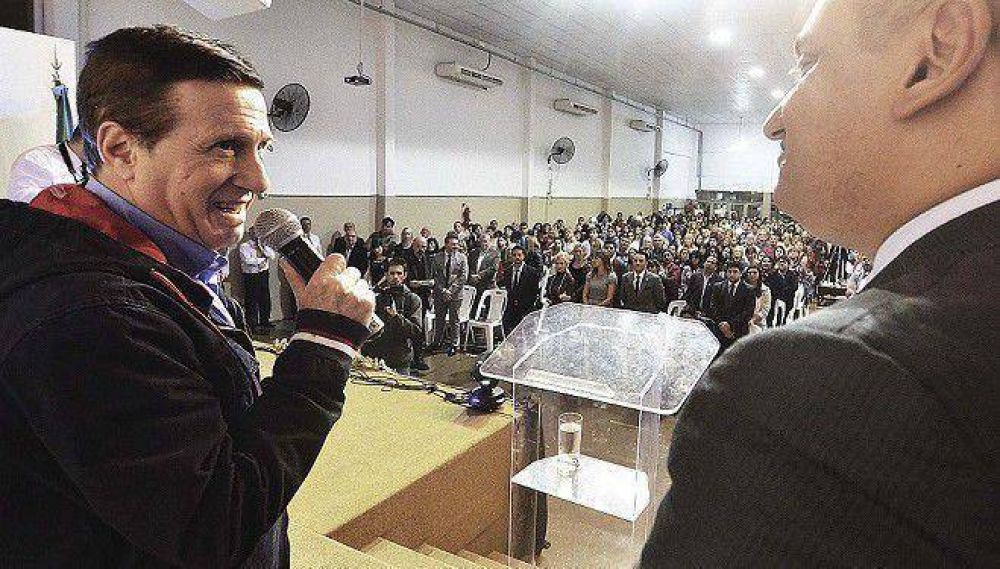 D�AZ P�REZ INVITADO DE HONOR AL SEXTO ANIVERSARIO DE LA �CATEDRAL DE LA FE LAN�S�