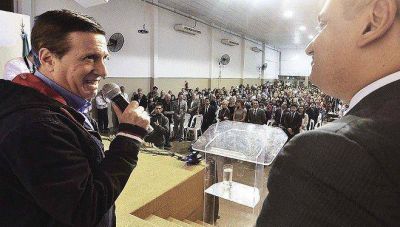 D�AZ P�REZ INVITADO DE HONOR AL SEXTO ANIVERSARIO DE LA �CATEDRAL DE LA FE LAN�S�