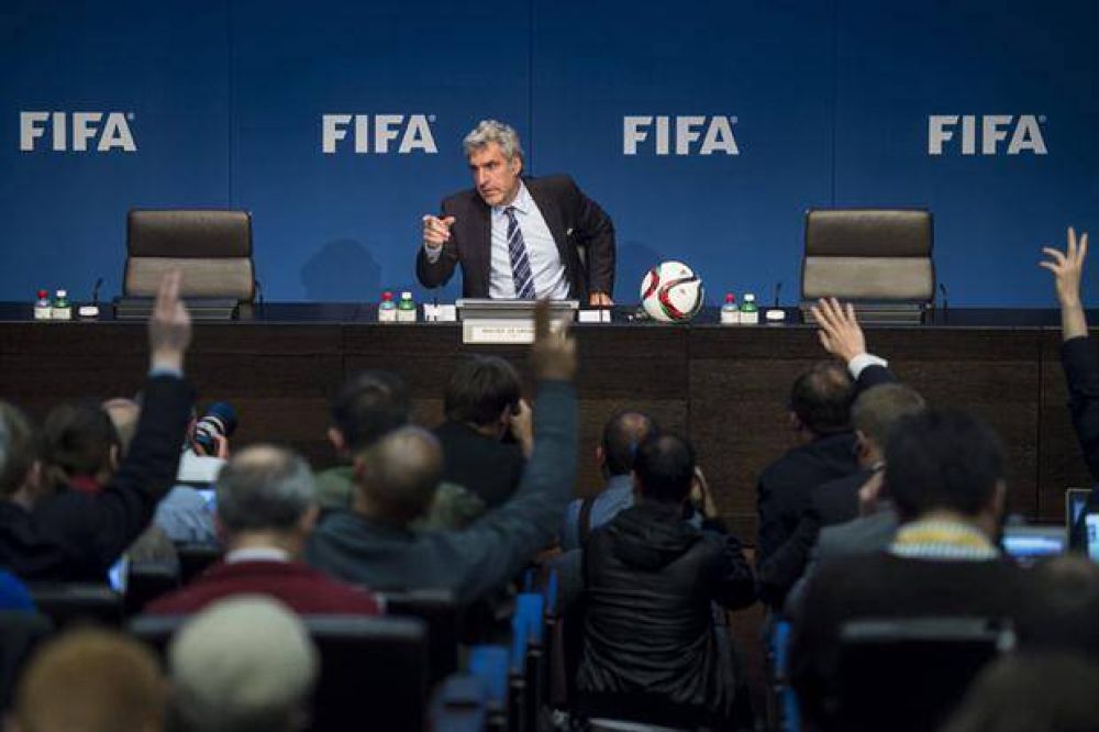 Pese a los arrestos, las elecciones en FIFA planeadas para el viernes no se suspender�n