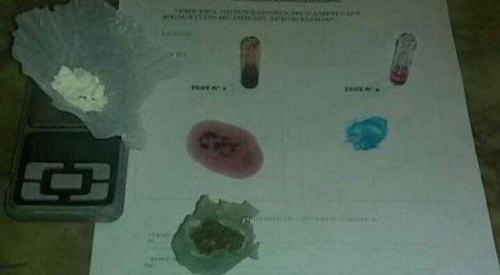 Descubren dos presuntos centros de venta de droga