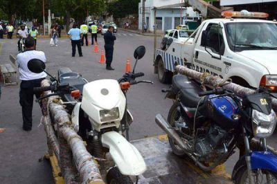 Por d�a se labran unas 300 multas y secuestran cerca de 200 veh�culos