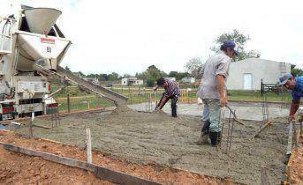 Colonia El�a: Denuncian entrega de viviendas sociales a funcionarios