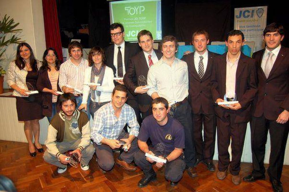 La JCI Gualeguaychú vuelve a premiar a los jóvenes destacados de la ciudad
