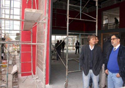 La Casa de la Cultura est� muy avanzada
