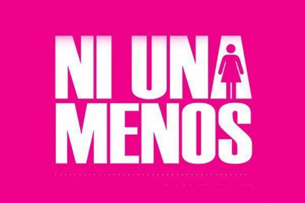 #NiunaMenos Jornada de reflexi�n en Plaza Mitre