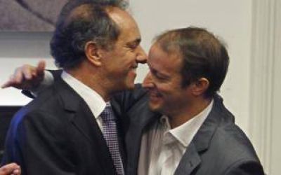 Elecciones 2015: Insaurralde baj� su candidatura a la Gobernaci�n