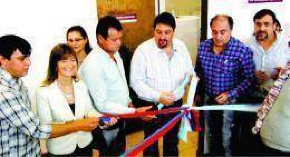 El IPS inaugur un laboratorio en San Vicente