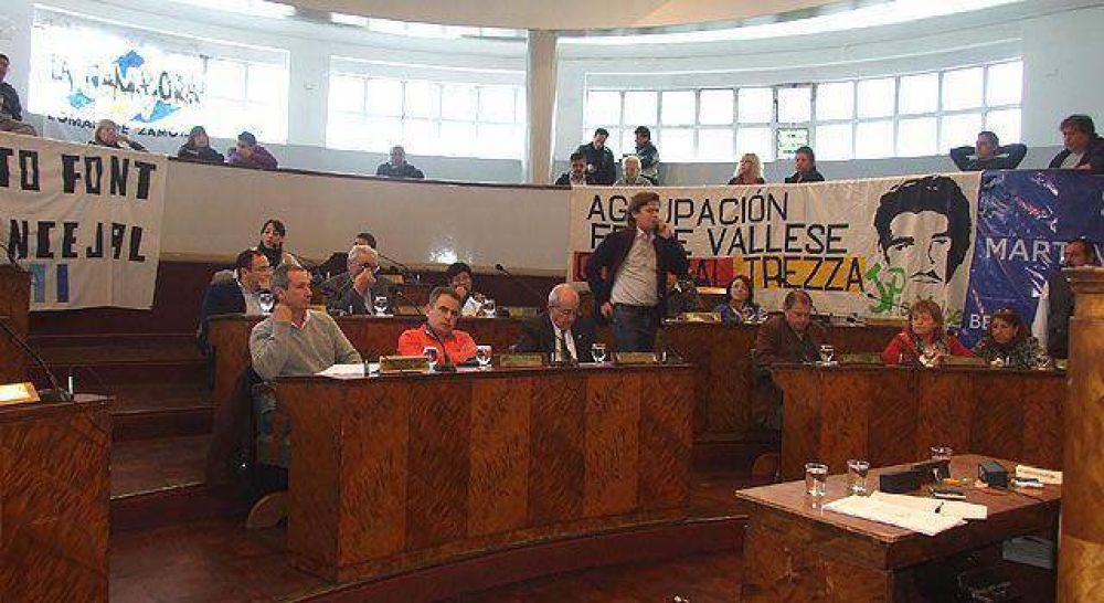 Piden que empresas de transporte paguen una tasa para mejorar asfaltos