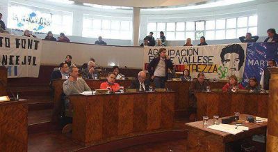 Piden que empresas de transporte paguen una tasa para mejorar asfaltos