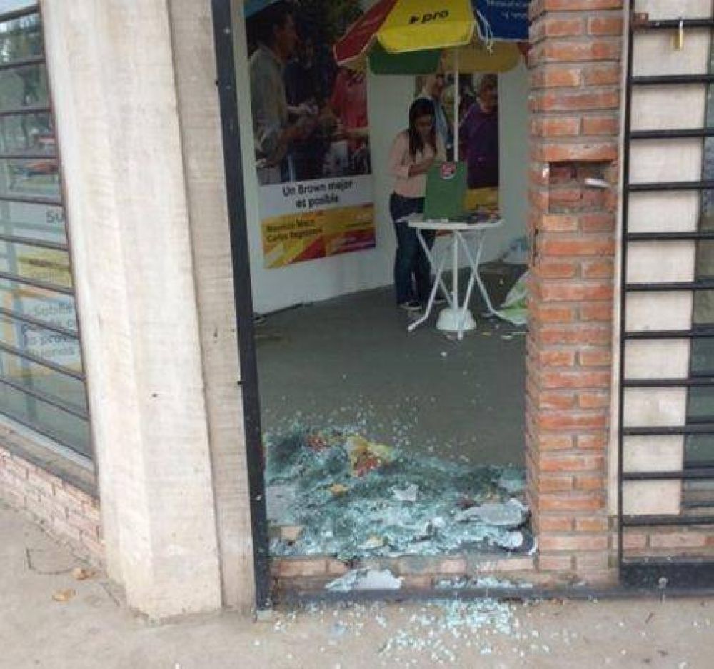 El PRO denunci� un ataque en su local