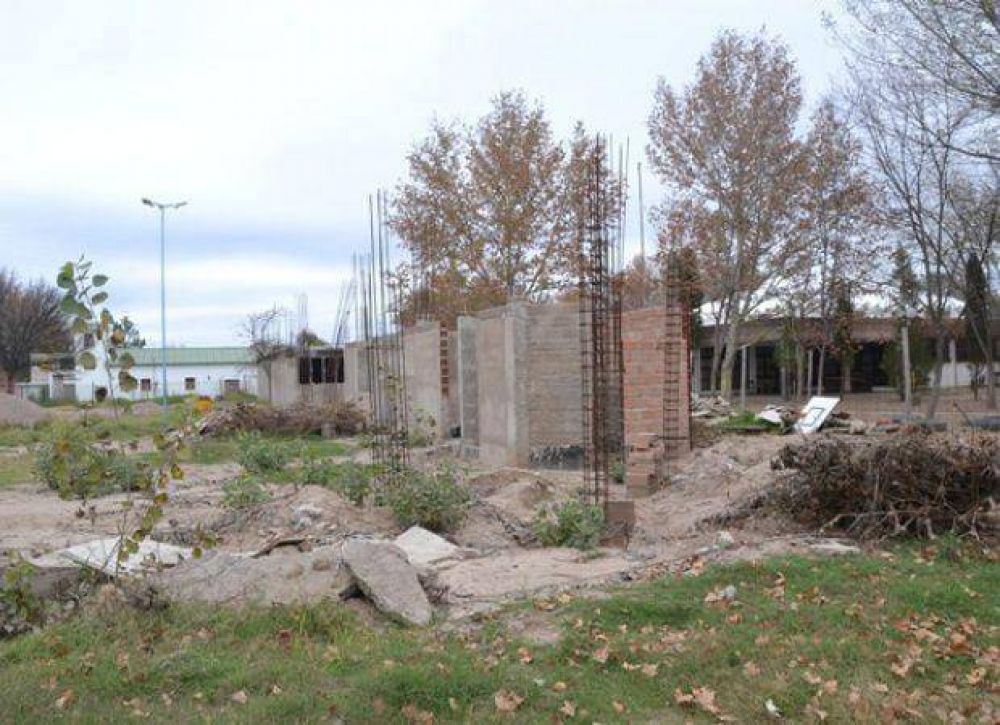 La escuela N� 10 a�n espera la finalizaci�n del polideportivo