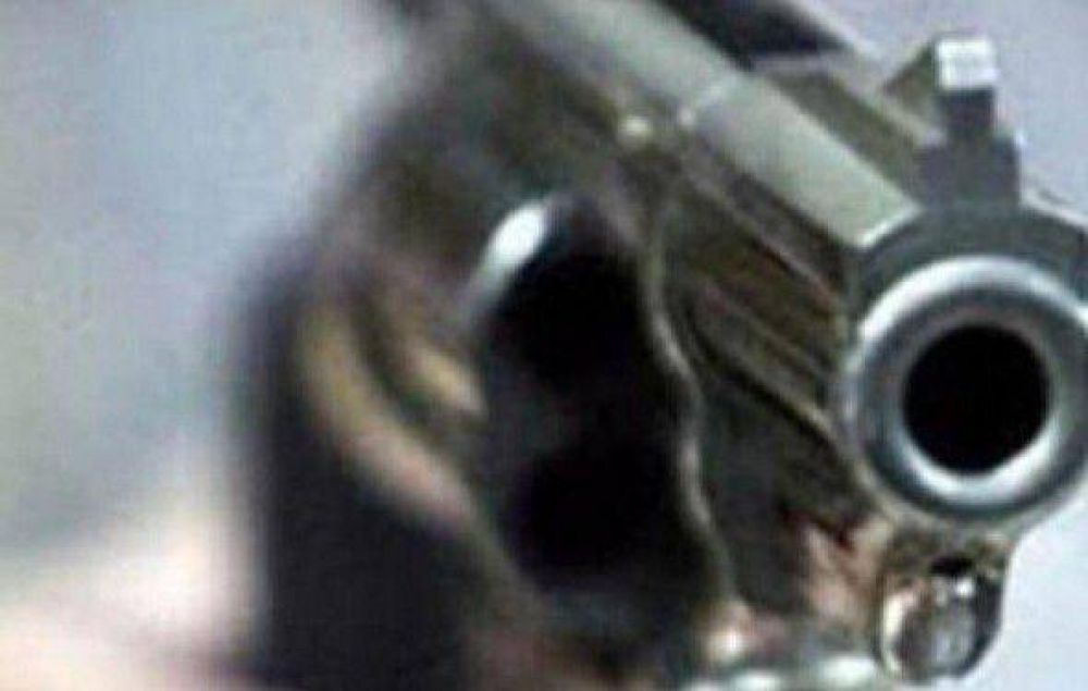 INSEGURIDAD: DELINCUENTE ABATIDO TRAS TIROTEO CON LA POLIC�A LUEGO DE ROBAR CAMIONETA QUE TRANSPORTABA CIGARRILLOS EN LA MATANZA