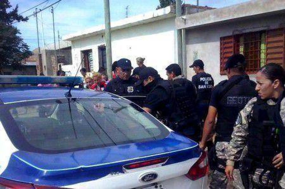 Asalto a mano armada a un hogar y persecuci�n policial