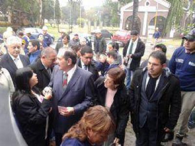 Alperovich: �El Estado tiene que estar y servir a la gente�
