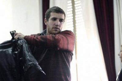 El joven condenado por arrojar la bengala que mat� a un hombre en un recital de la Renga est� pr�fugo