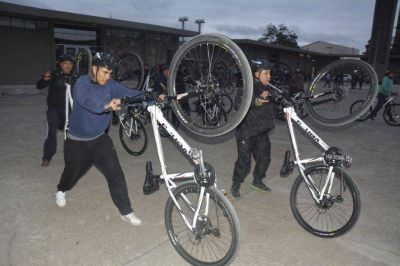 Capacitan a la nueva Divisi�n de Bicipolic�as