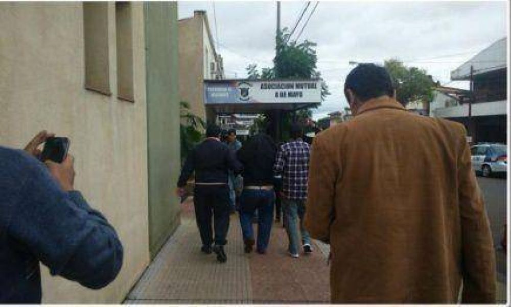 Detuvieron a un polic�a por integrar la banda del 