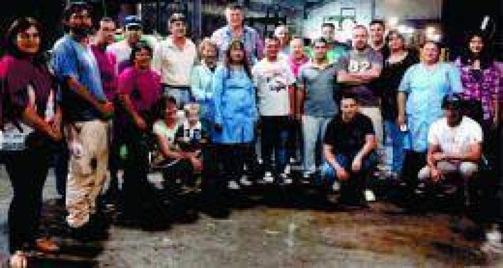 Los trabajadores de la f�brica �La Arminda� dialogaron con Alex Ziegler
