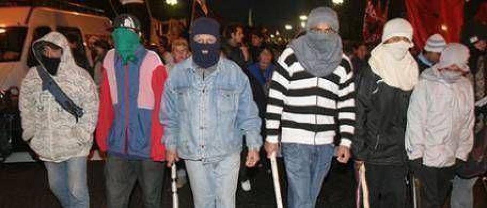 Marcharon contra la polic�a de Macri