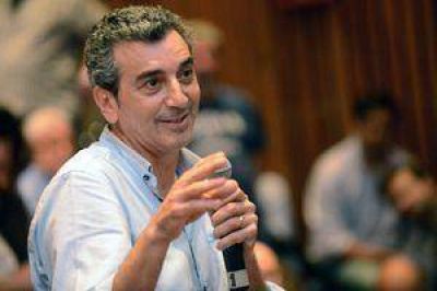Randazzo redobla apuesta y critica a principal asesor econ�mico de Scioli