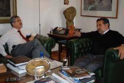 Gobierno desunido. La Vicegobernadora por un lado y el Gobernador por el otro