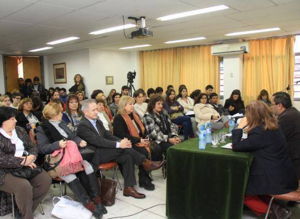 El Sarmiento sanitarista, lo destacado en un foro