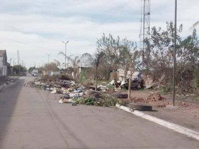 Denuncian otro basural a cielo abierto
