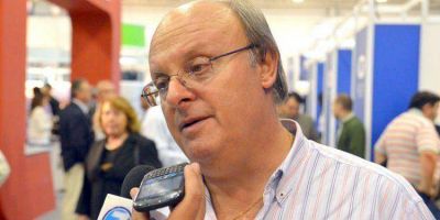 DI PIERRO: �Vamos a estar de acuerdo con la decisi�n que tome la Presidente y la estrategia que arme el Frente para la Victoria y el PJ a nivel nacional�