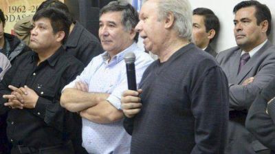 Peralta le advirti� a la CGT que su espacio pol�tico no acepta imposici�n de candidatos