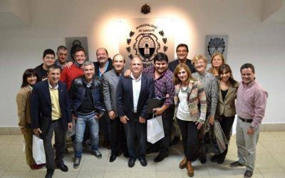 Los Concejales distinguieron a los santafesinos nominados al Mart�n Fierro Federal
