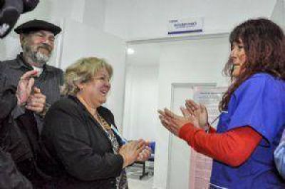 Aleida, la hija del Che Guevara inaugur� un Centro Oftalmol�gico en C�rdoba