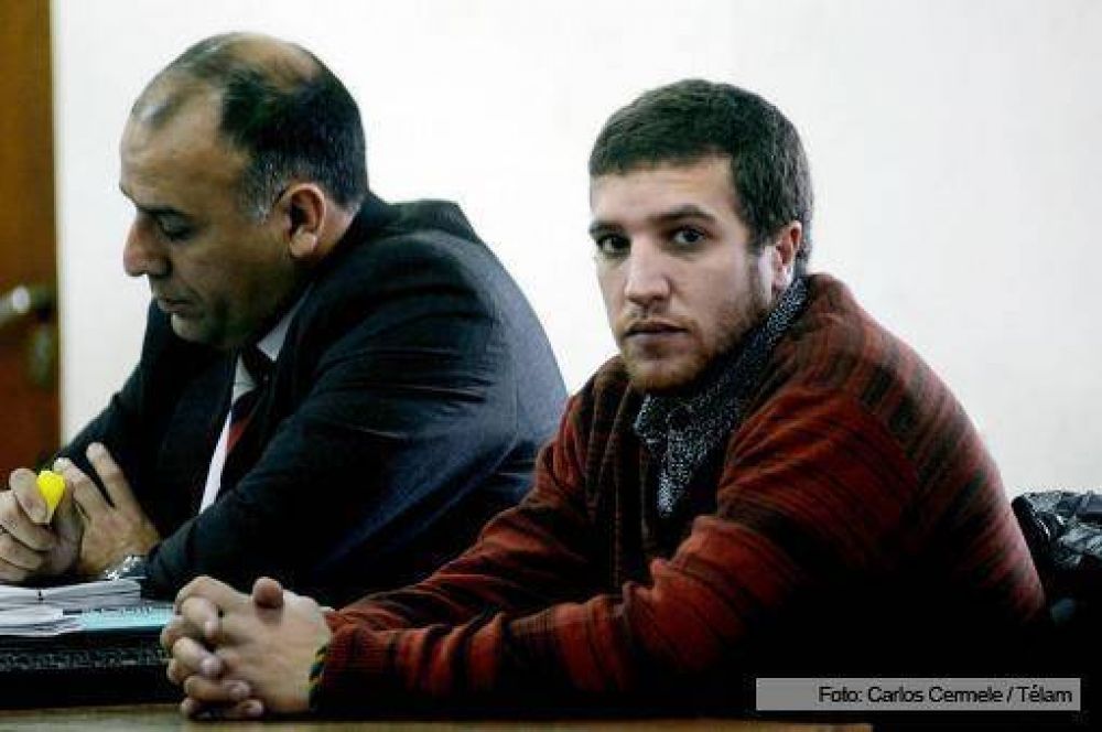 Se entreg� el hombre que tir� una bengala en un recital de La Renga