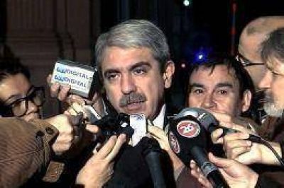 Fern�ndez repudi� la violencia de De Narv�ez contra un periodista de la agencia Nova