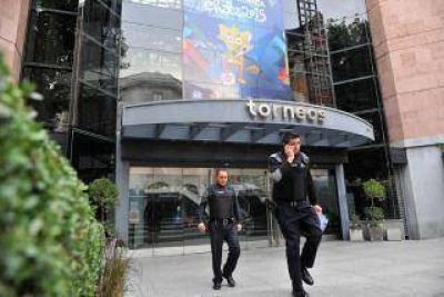 Esc�ndalo en la FIFA: Interpol allan� las oficinas de Torneos