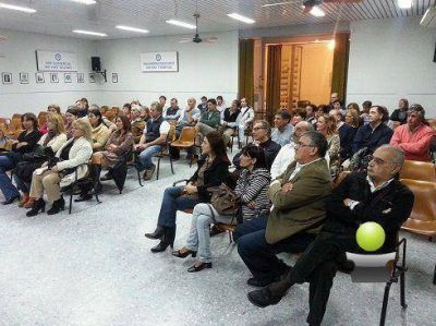�HAY QUE PONER VOLUNTAD POL�TICA PARA QUE LA EDUCACI�N SEA CENTRO DE LAS POL�TICAS P�BLICAS�