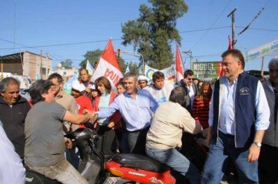 Amaya y Cano caminaron entre radicales, peronistas y macristas