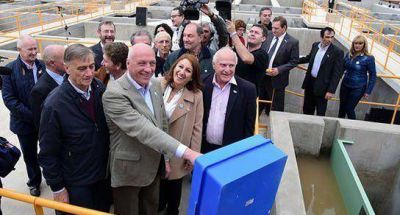 Agua potable para m�s hogares