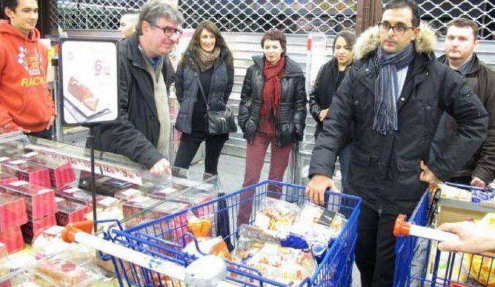 Un hombre logr� que en Francia los supermercados no tiren los alimentos
