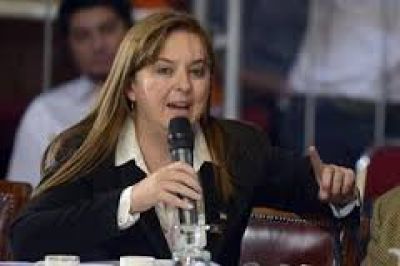 Odarda: �Ser� la gobernadora que va a poner en funcionamiento nuevamente los trenes de pasajeros y cargas en R�o Negro�