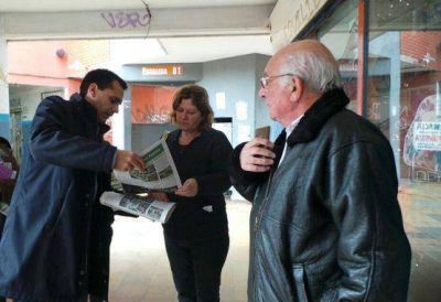 Gelay visit� el Barrio San Isidro