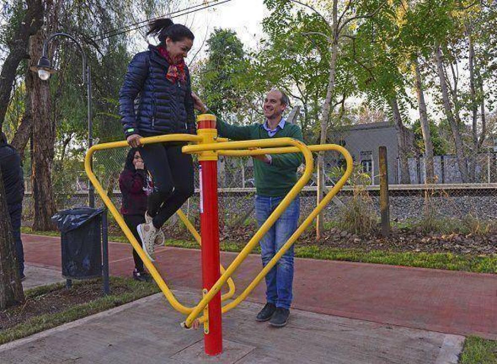 San Fernando inaugur� un nuevo Paseo Aer�bico en la calle Brandsen