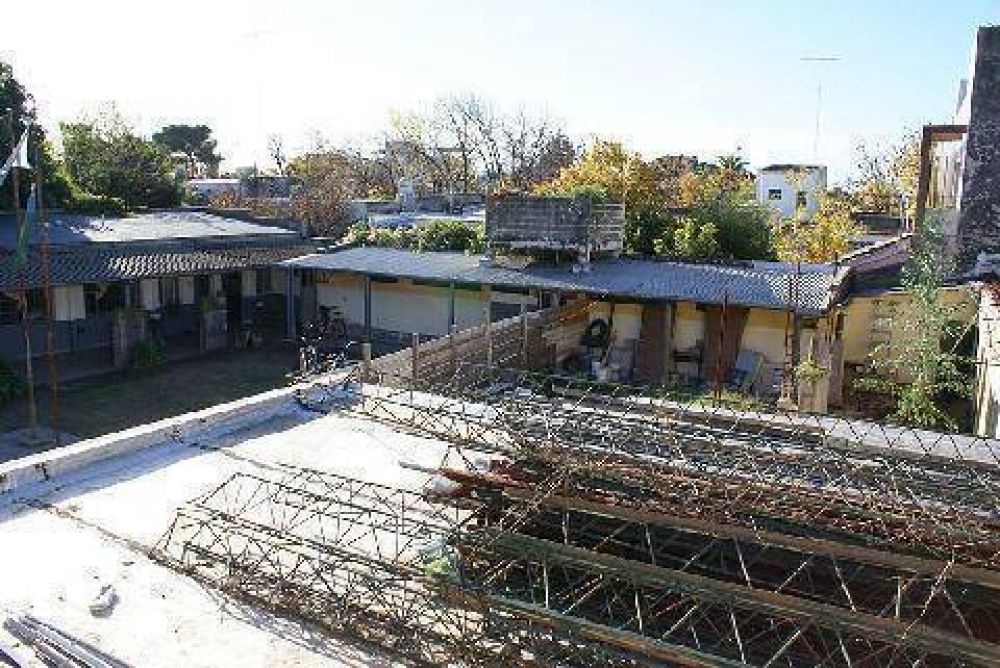 Contin�an inconclusas las obras en la Escuela Secundaria 1