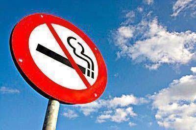 Impulsan la prohibici�n de fumar en espacios al aire libre donde juegan ni�os