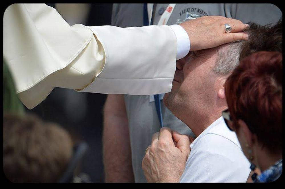 Papa Francisco: Es del fracaso de donde Dios “saca la salvación”