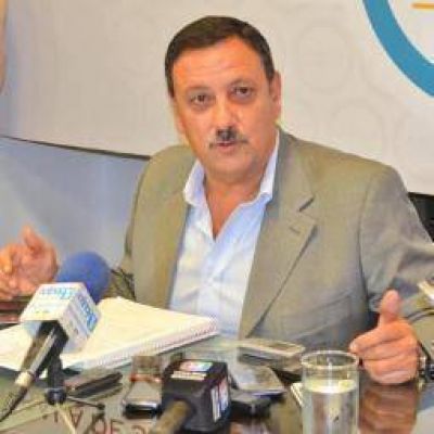 Quintela propone �una campa�a sin agravios en Capital�