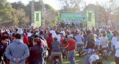 Cerca de 10 mil vecinos bailaron al ritmo de la cumbia en el Cremonte