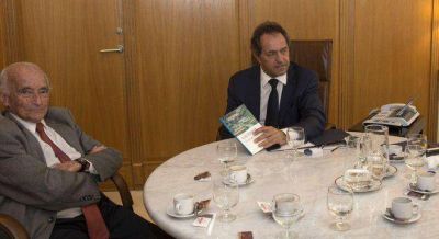 Scioli se mostr con Ferrer, un crtico moderado de las polticas de Kicillof