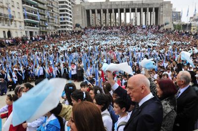 M�s de 20 mil alumnos de toda la provincia participar�n de la �Promesa de Lealtad a la Bandera�