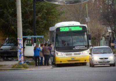 Viajar en micro de Plottier a Neuqu�n costar� $2 m�s 